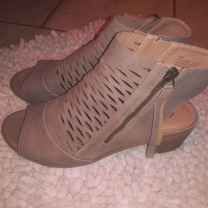 Diba Open Toe Boots Size Women's 7.5